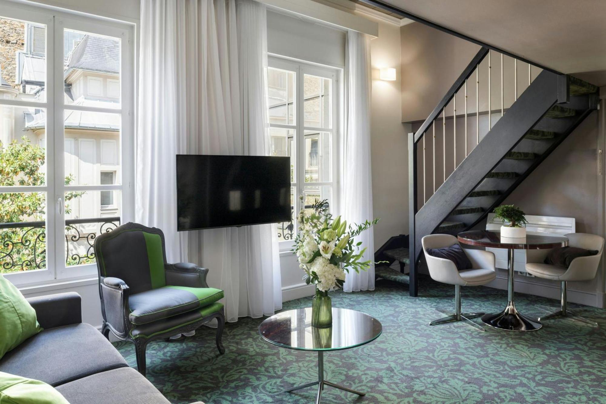 Hotel Renaissance Nobel Tour Eiffel Parigi
