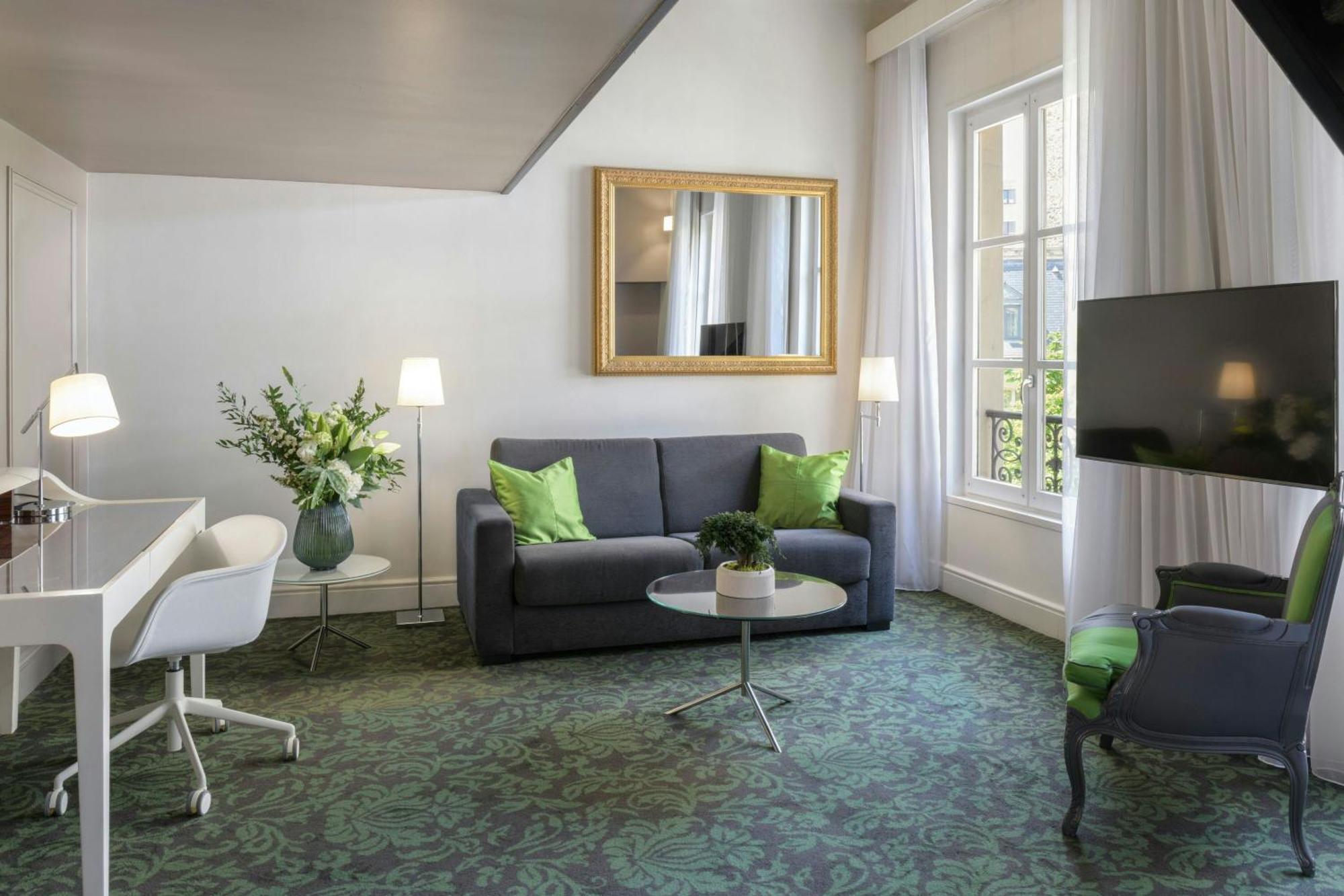 Renaissance Nobel Tour Eiffel 4* Paris