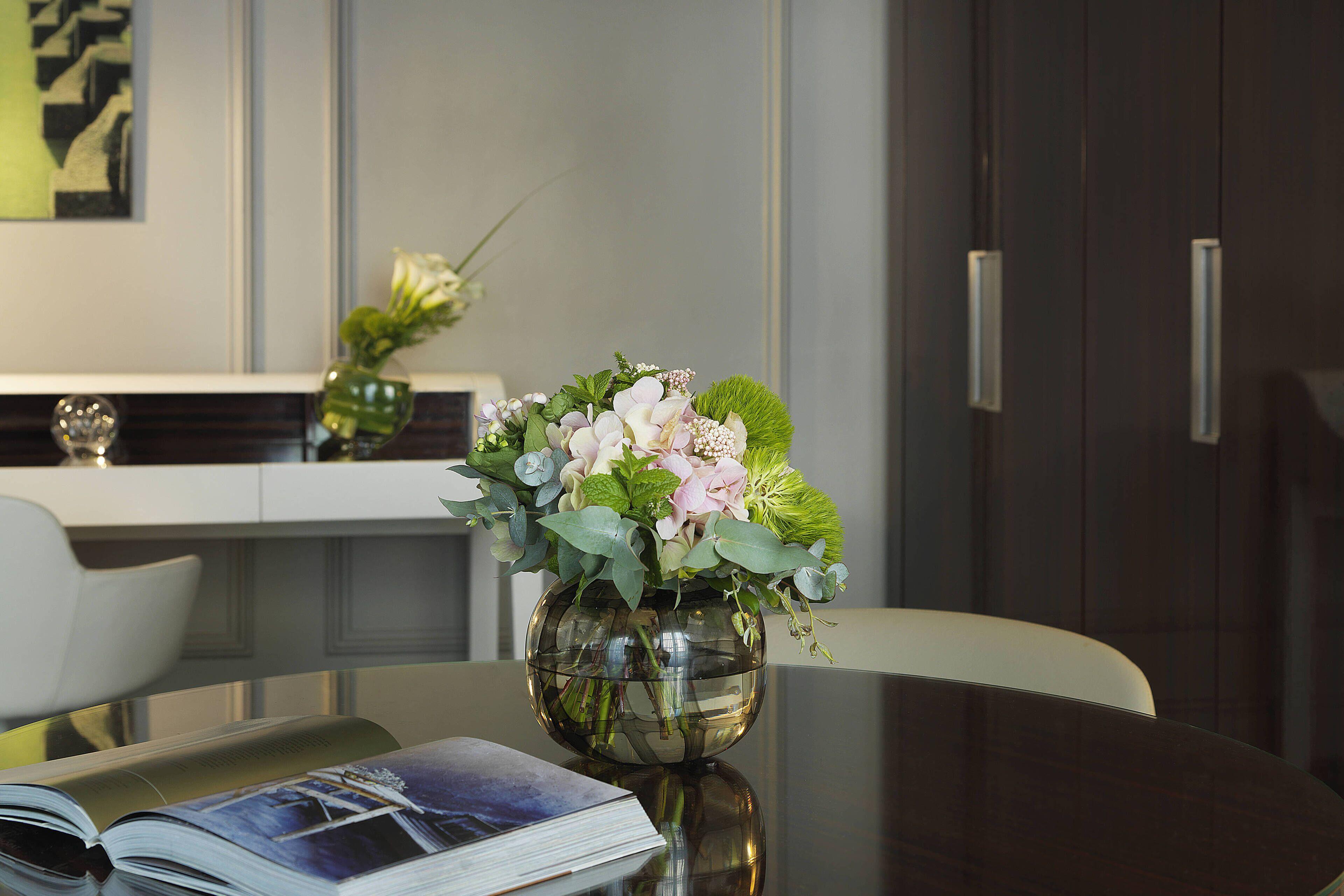 Hotel Renaissance Nobel Tour Eiffel