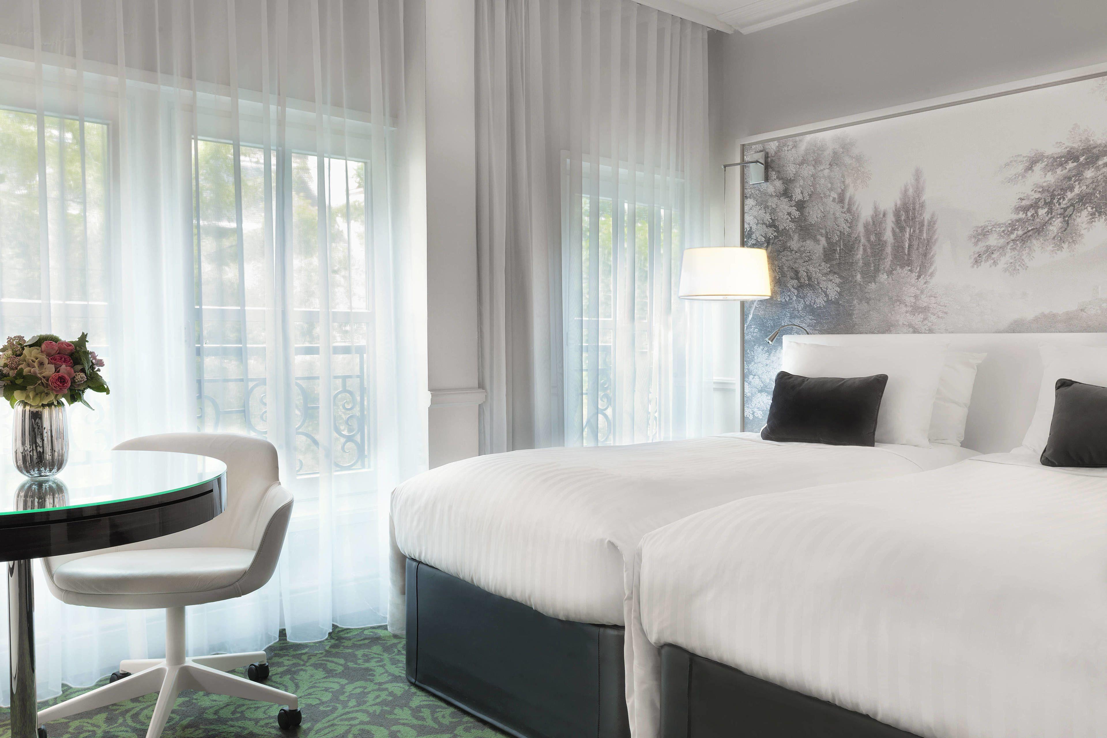 Hotel Renaissance Nobel Tour Eiffel