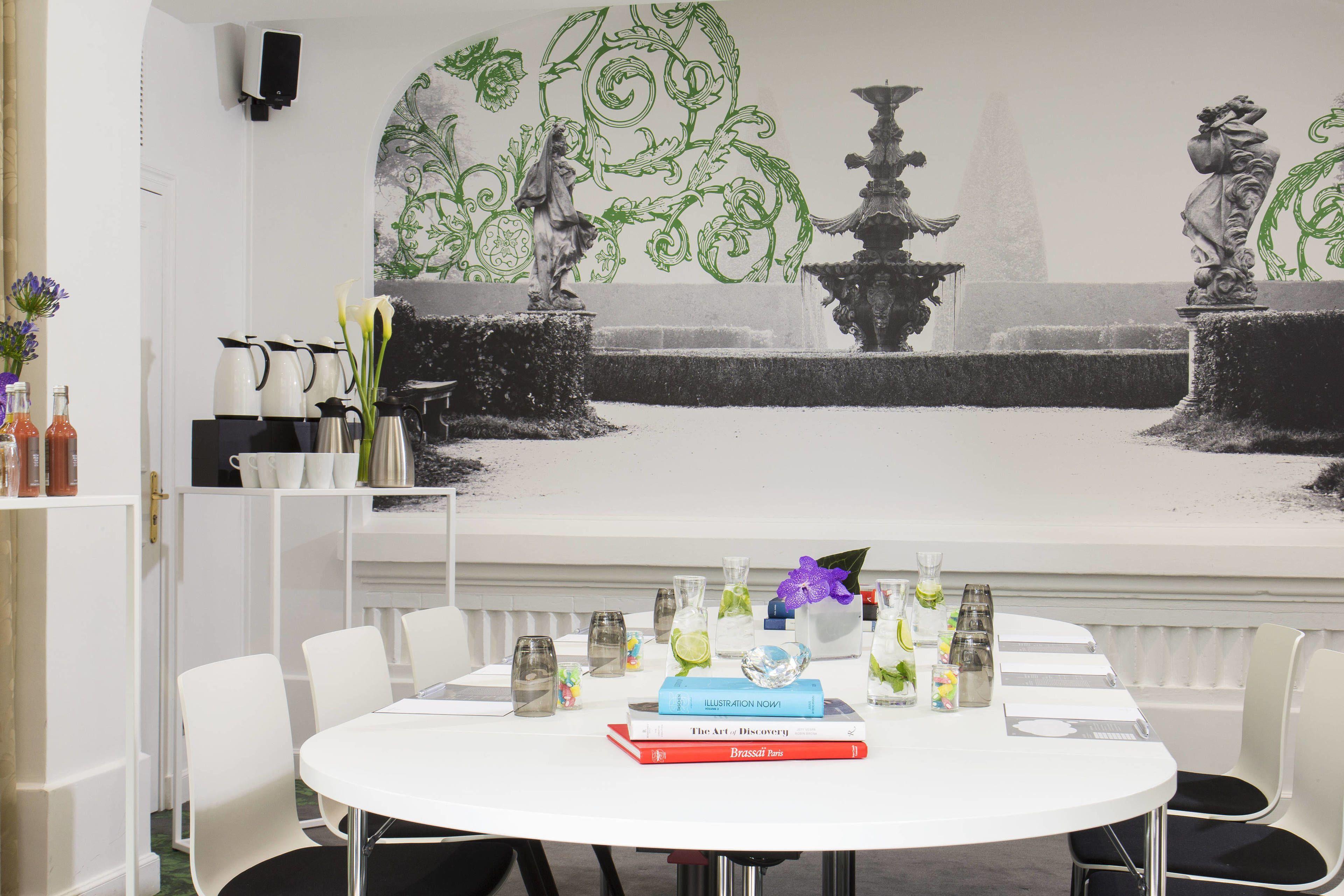 Renaissance Nobel Tour Eiffel 4* Paris