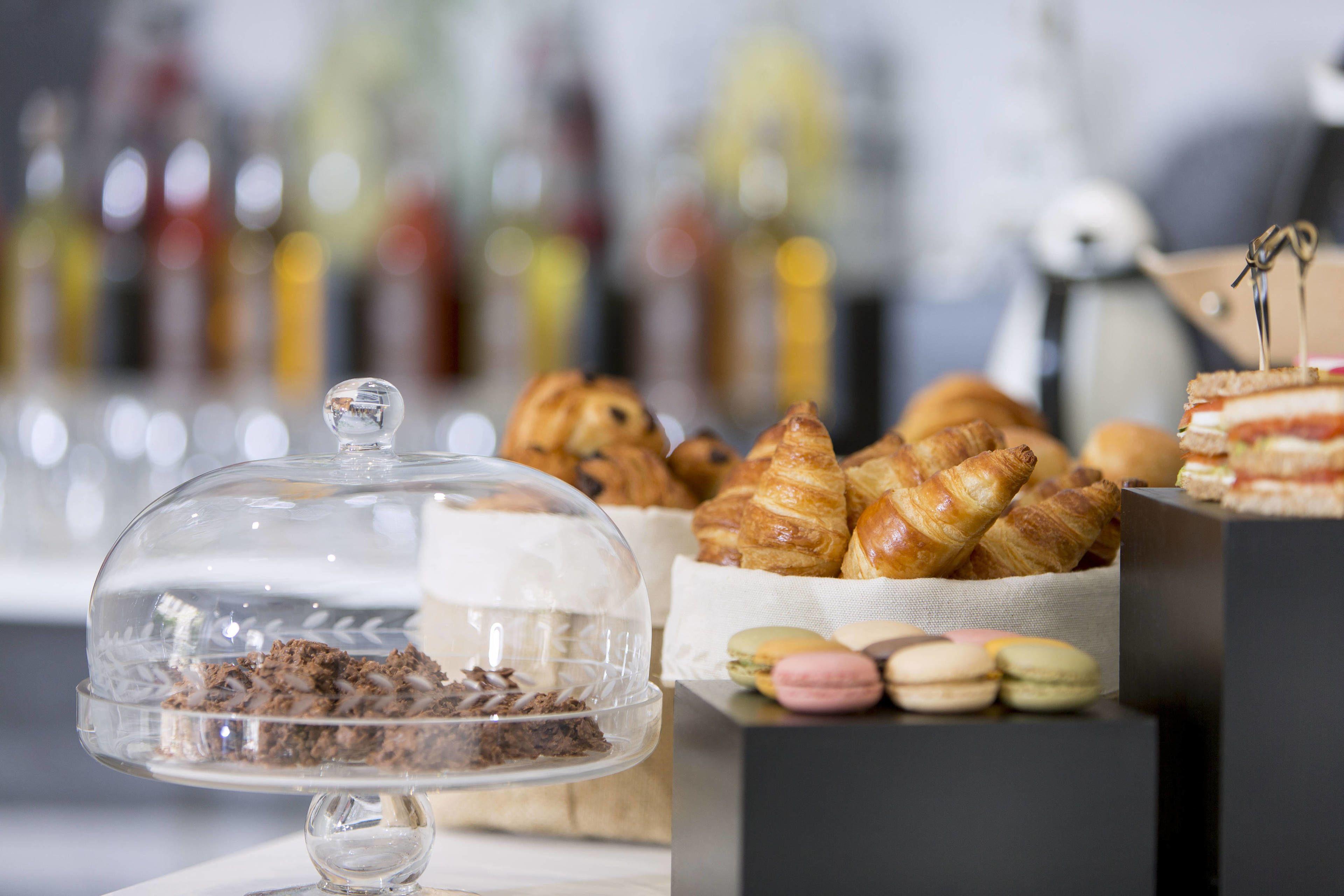 Renaissance Nobel Tour Eiffel Hotel 4*