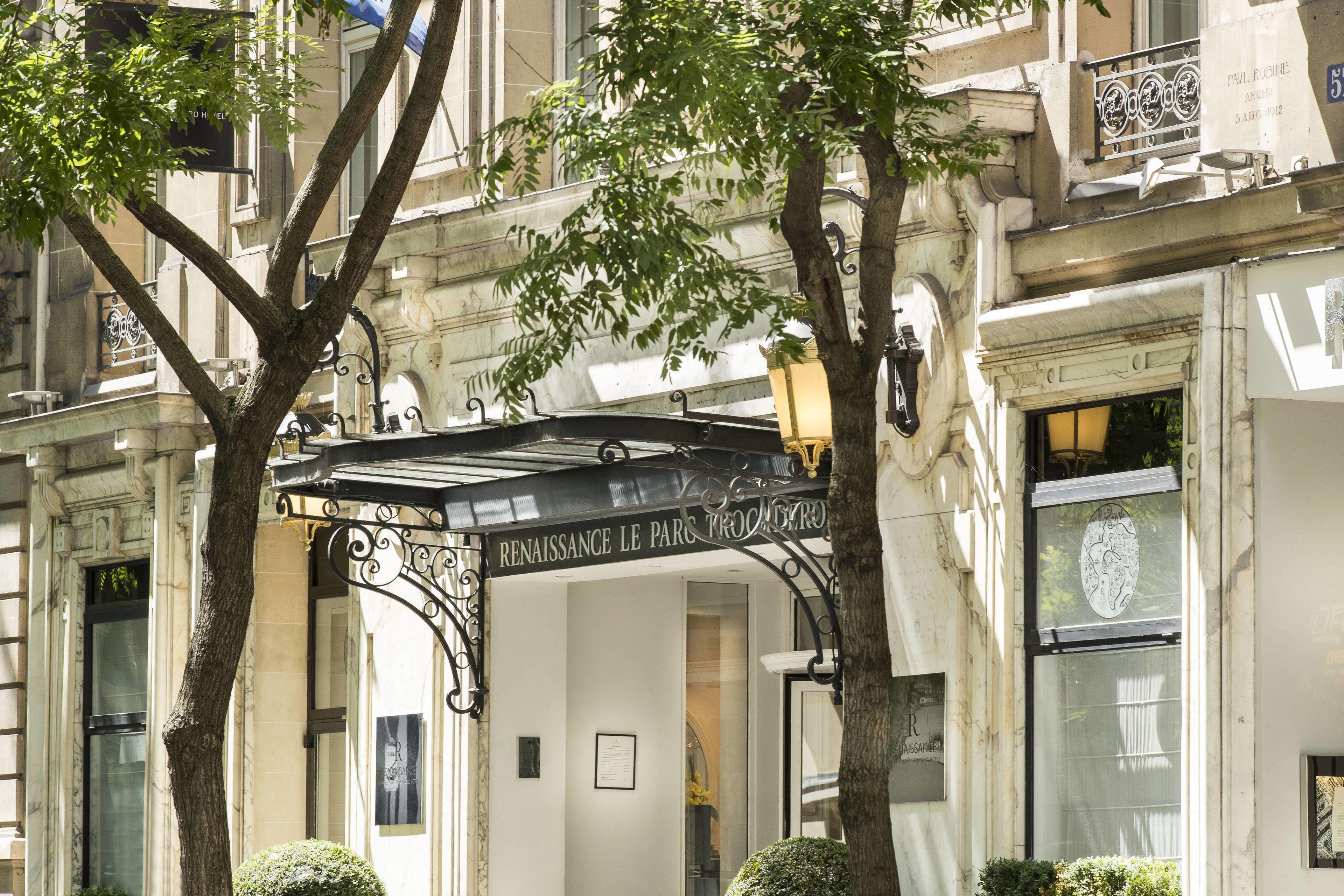 Hotel Renaissance Nobel Tour Eiffel Paris