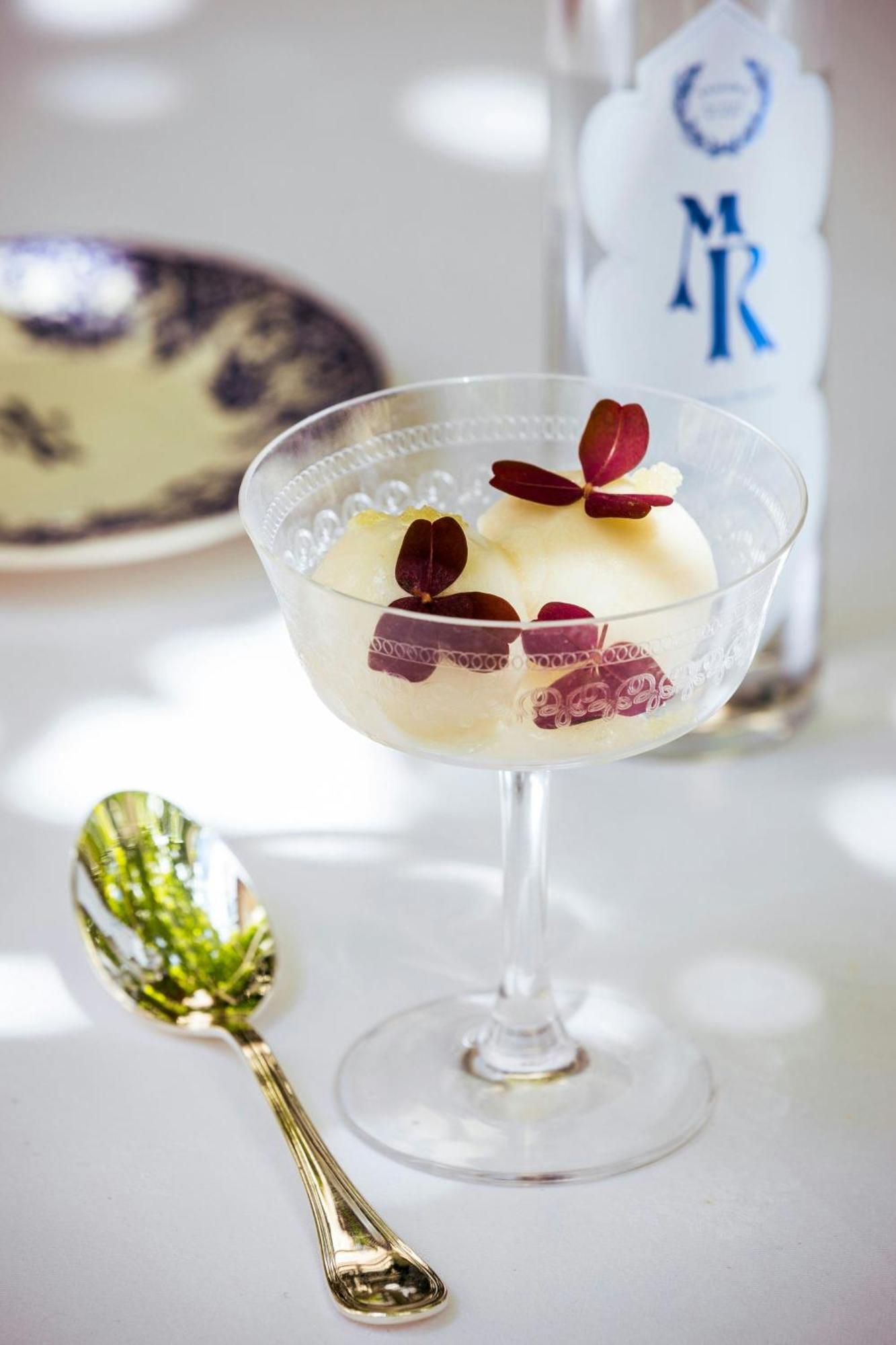 Renaissance Nobel Tour Eiffel 4* Paris