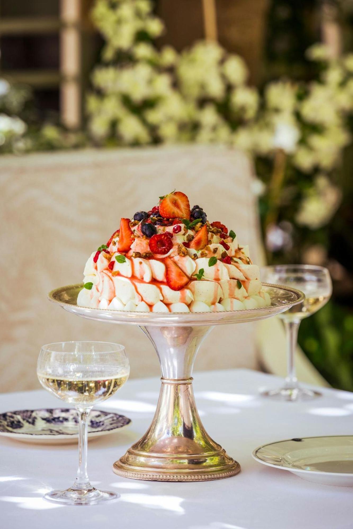 Hotel Renaissance Nobel Tour Eiffel Paris