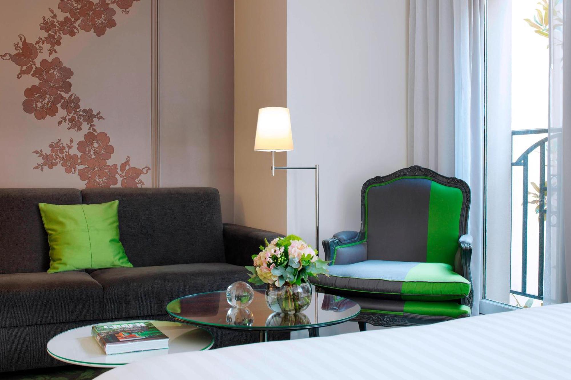 Renaissance Nobel Tour Eiffel Hotel 4*