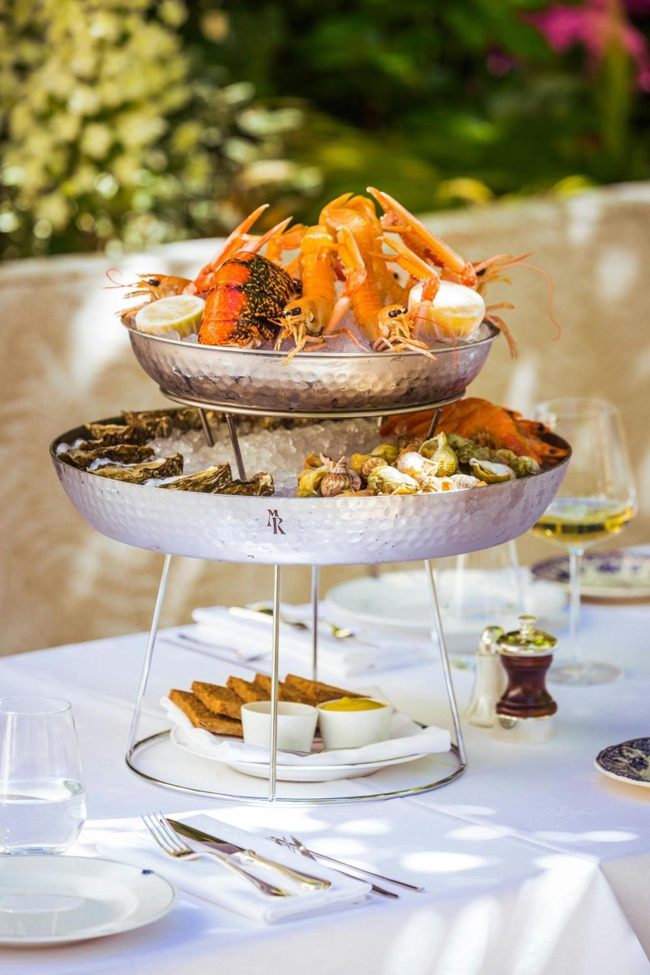 Renaissance Nobel Tour Eiffel Hotel Paris