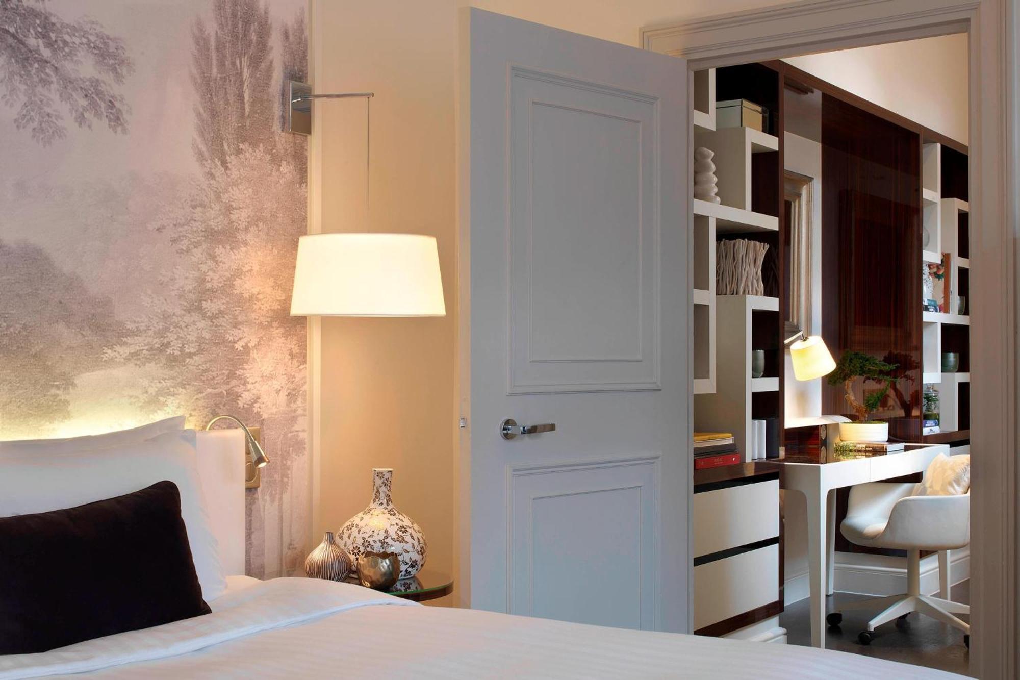 Renaissance Nobel Tour Eiffel 4* Paris