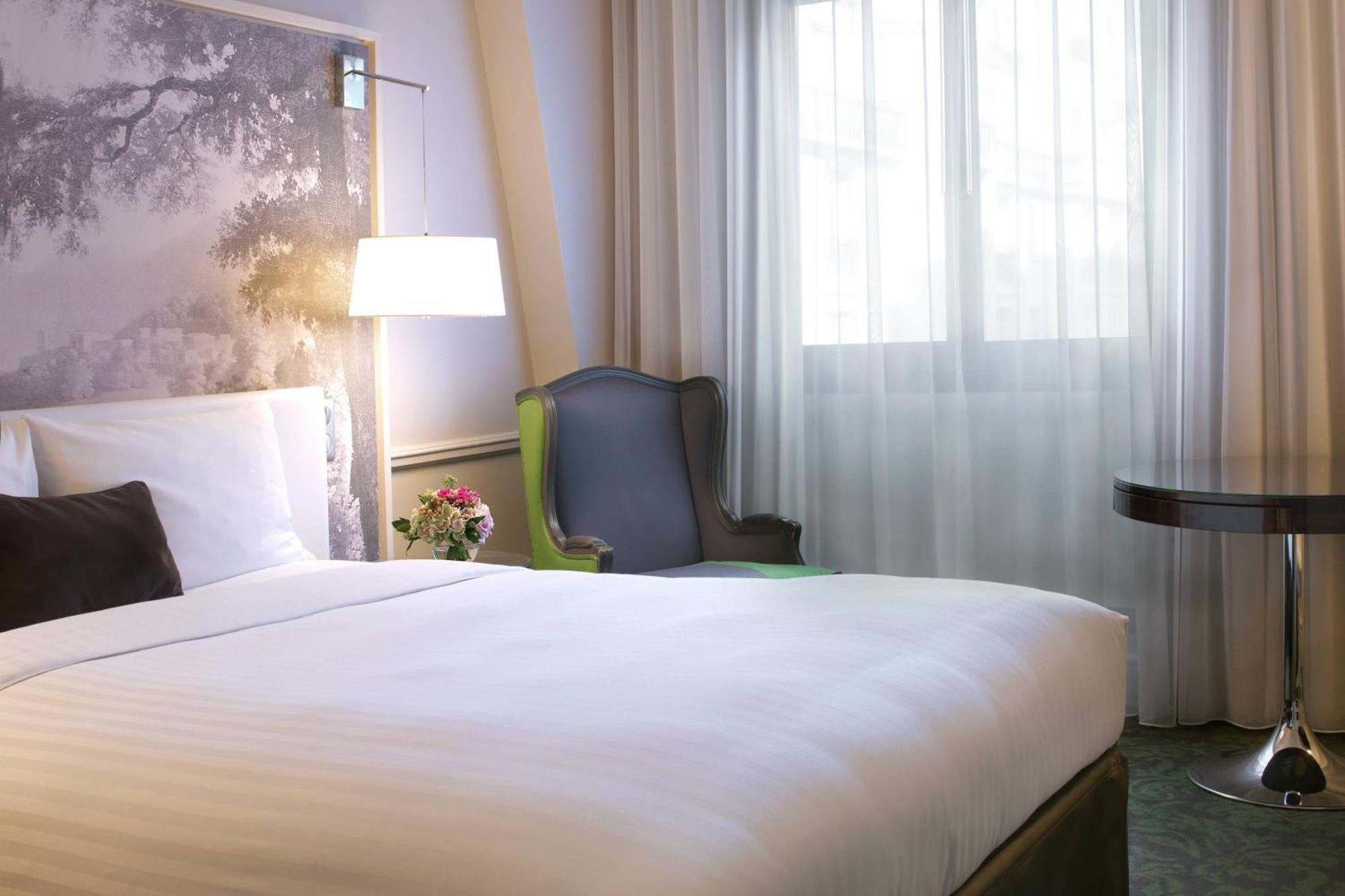 Renaissance Nobel Tour Eiffel Hotel 4*