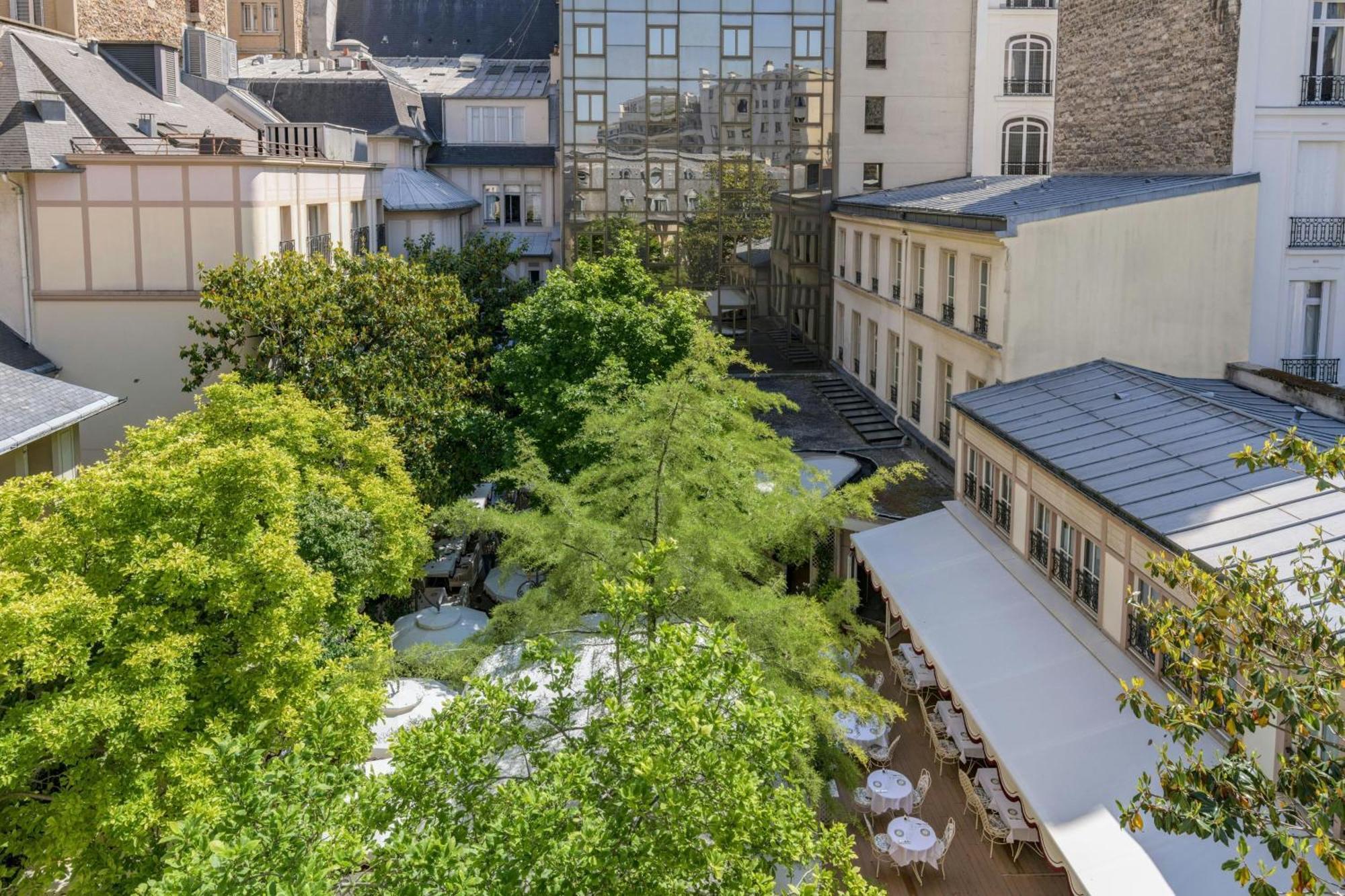 Renaissance Nobel Tour Eiffel Hotel