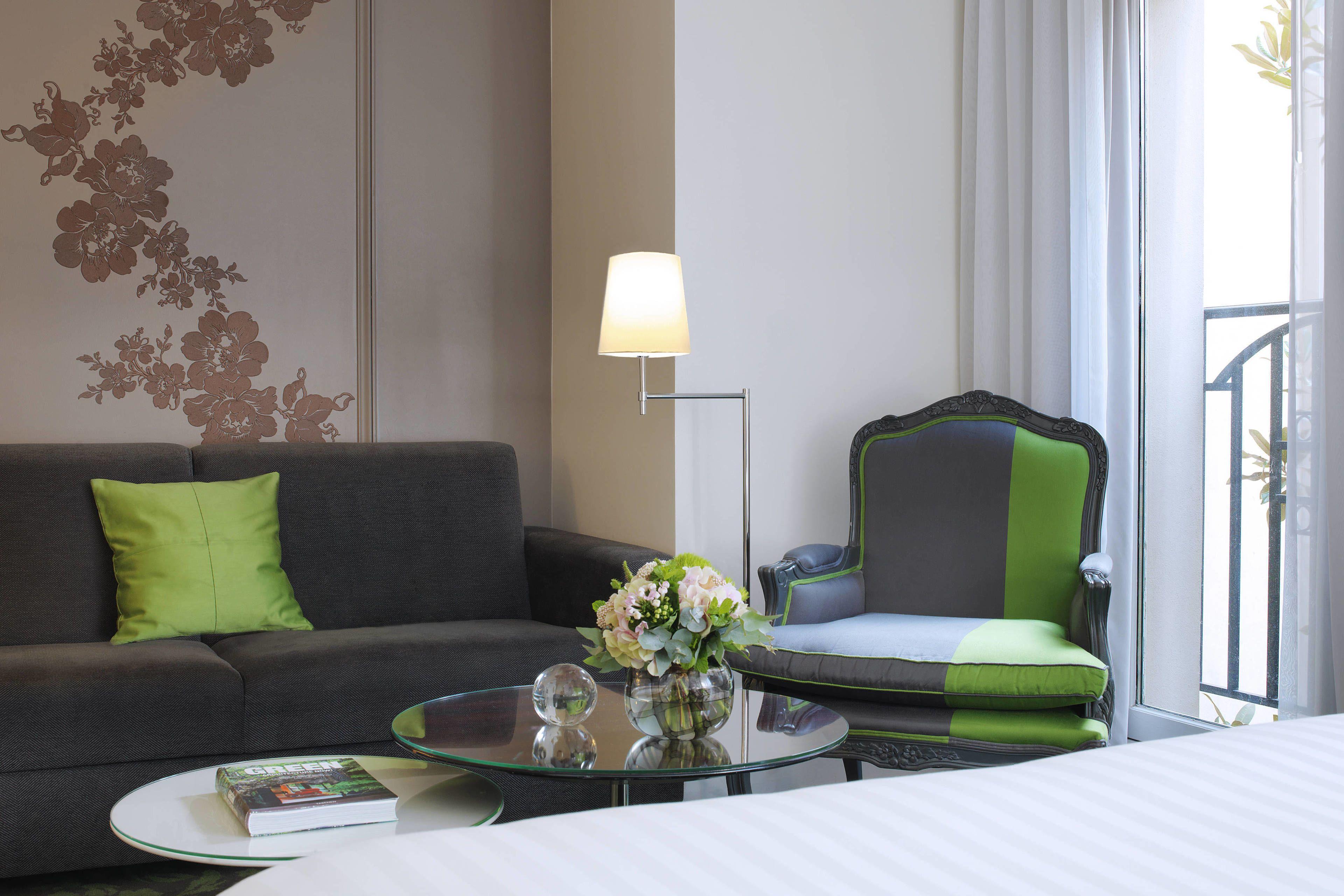 Hotel Renaissance Nobel Tour Eiffel 4*